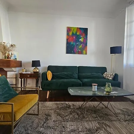 Apartment Porte Rouge